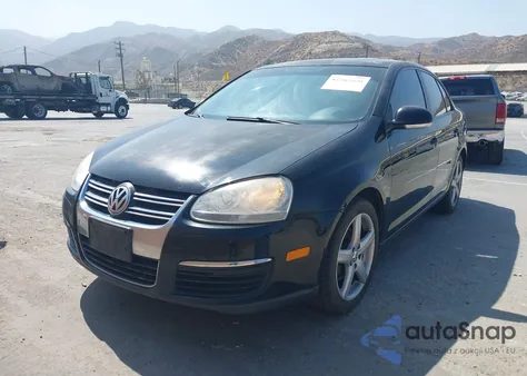 2010 Volkswagen Jetta Limited Edition from USA, damaged, VIN 3VWRZ7AJ5AM144457